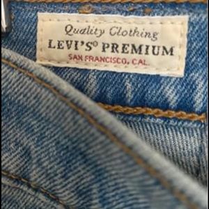 Levi’s Ribcage High Waisted Jeans